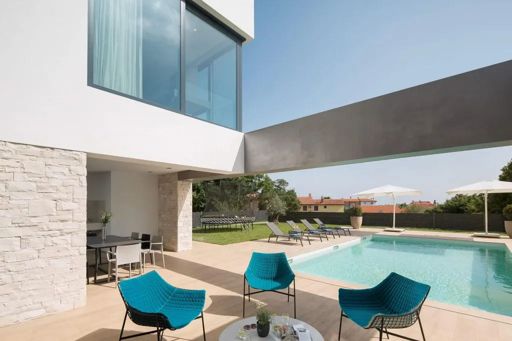 Modern Family Villa with Pool in Medulin