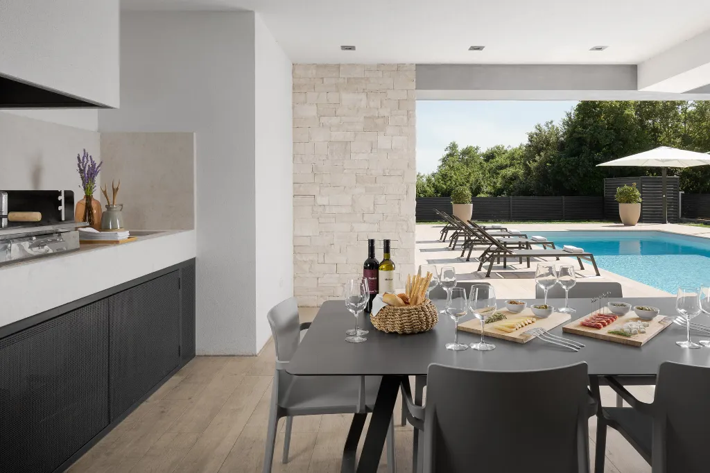 Modern Family Villa with Pool in Medulin