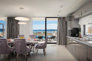 Modern 6-Bedroom Villa with Pool in Kaštel Kambelovac