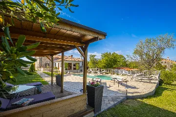 Family Villa with Pool and Garden in Labin