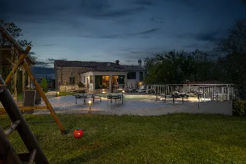 Family Villa with Pool and Garden in Labin