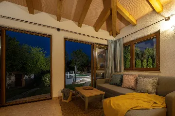 Family Villa with Pool and Garden in Labin