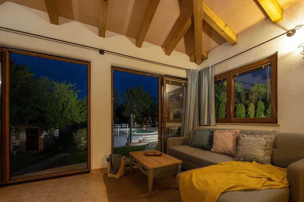 Family Villa with Pool and Garden in Labin