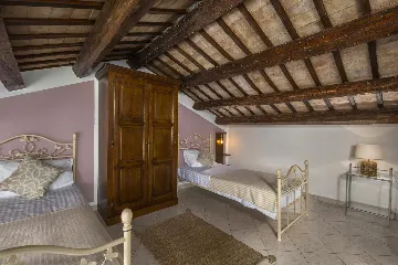 Family Villa with Pool and Garden in Labin