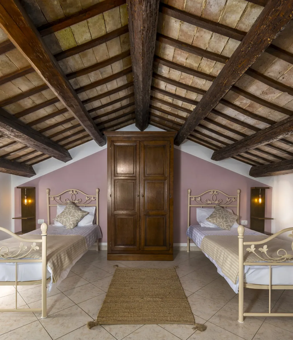 Family Villa with Pool and Garden in Labin