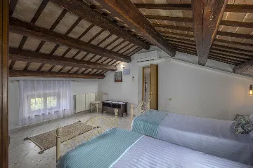 Family Villa with Pool and Garden in Labin