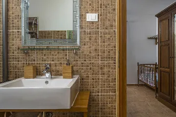 Family Villa with Pool and Garden in Labin