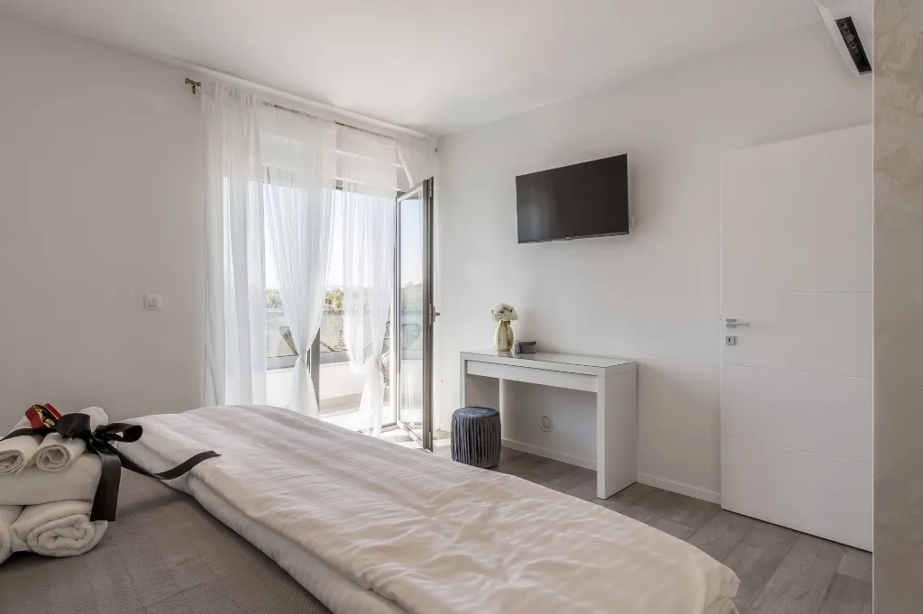 Modern Family Villa with Pool in Šibenik