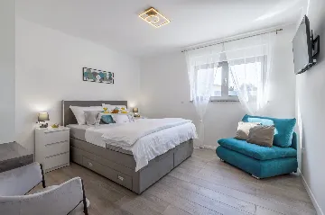 Modern Family Villa with Pool in Šibenik