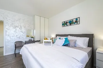 Modern Family Villa with Pool in Šibenik