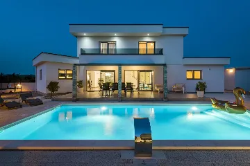 Modern Family Villa with Pool in Šibenik