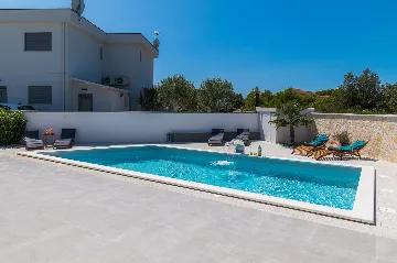 Modern Family Villa with Pool in Šibenik