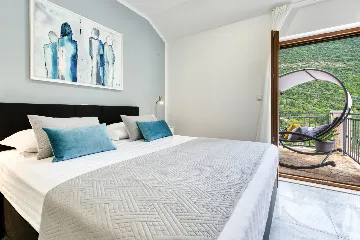 Family Villa with Heated Pool in Konavle