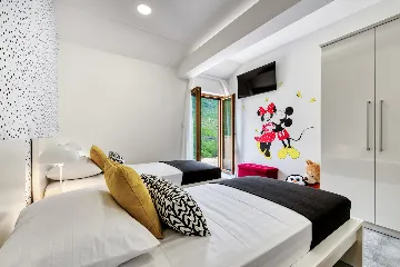 Family Villa with Heated Pool in Konavle