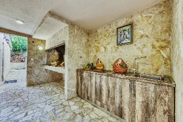 Family Villa with Heated Pool in Konavle