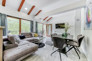 Family Villa with Heated Pool in Konavle