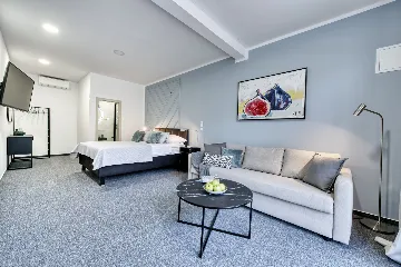 Family Villa with Heated Pool in Konavle