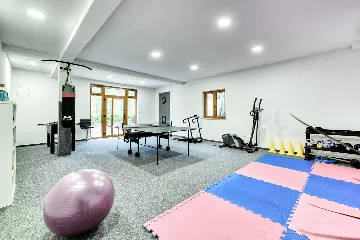 Family Villa with Heated Pool in Konavle