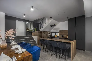 Modern Villa with Pool in Novigrad