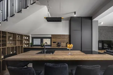 Modern Villa with Pool in Novigrad