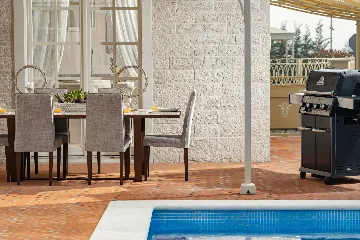 Contemporary Villa Retreat with Pool in Vabriga