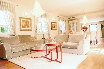 Contemporary Villa Retreat with Pool in Vabriga