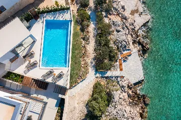 Beachfront Villa with Infinity Pool, Rogoznica