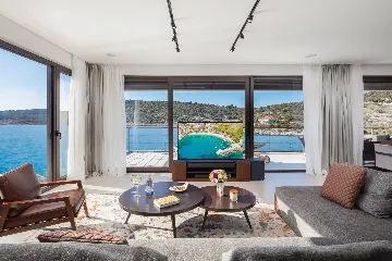 Beachfront Villa with Infinity Pool, Rogoznica