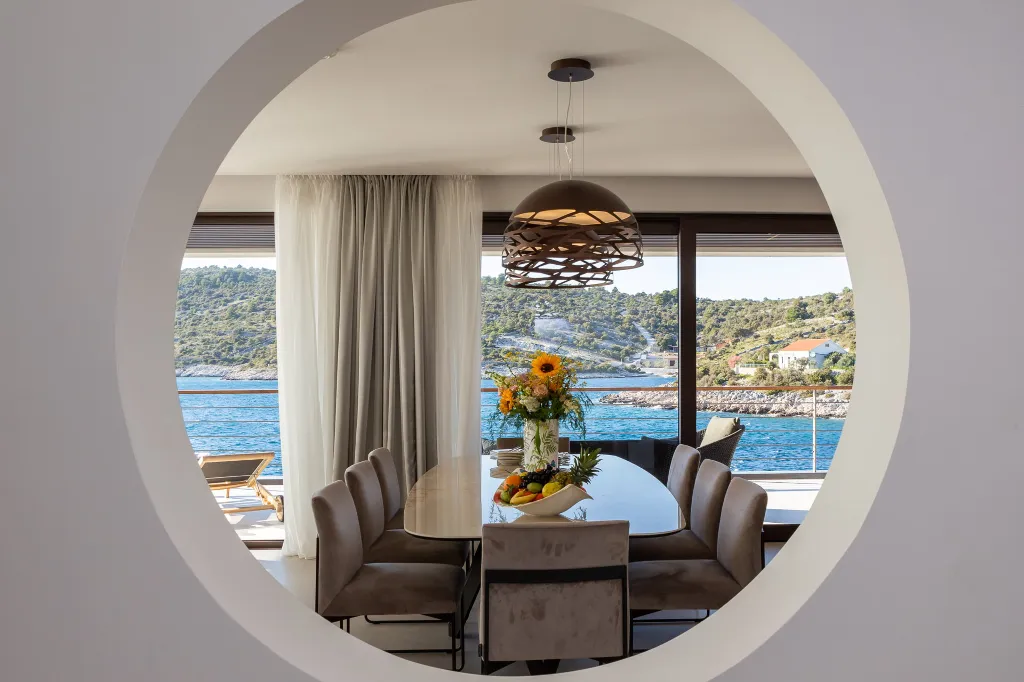 Beachfront Villa with Infinity Pool, Rogoznica