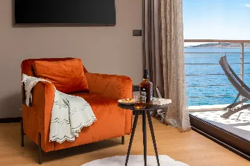 Beachfront Villa with Infinity Pool, Rogoznica