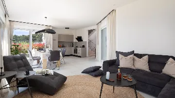 Contemporary Villa Retreat with Heated Pool, Kaštel Sućurac