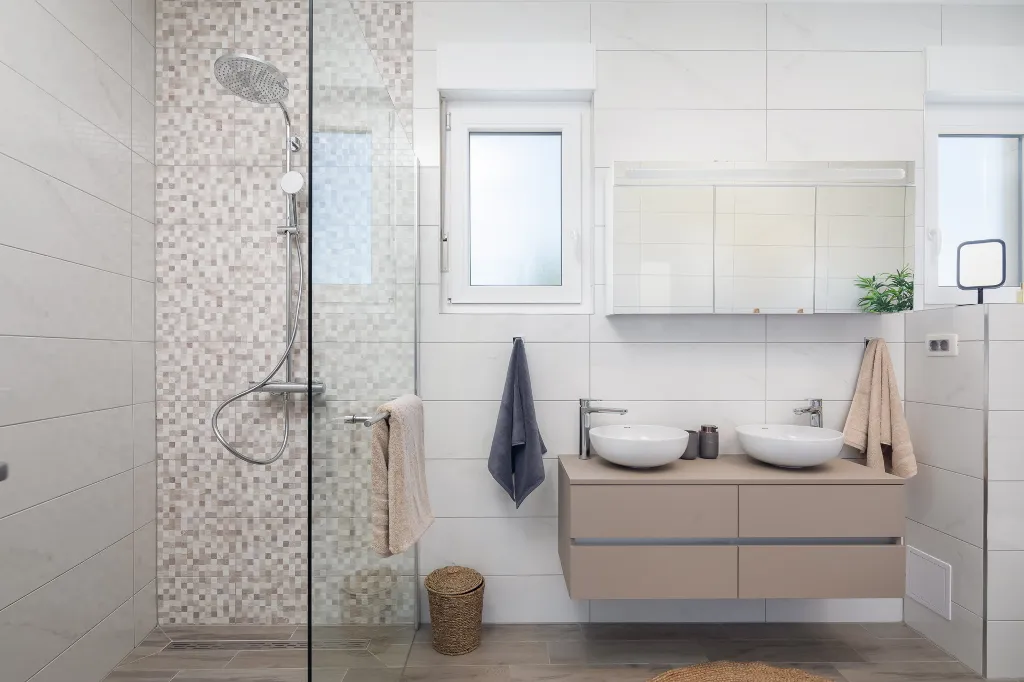Contemporary Villa Retreat with Heated Pool, Kaštel Sućurac