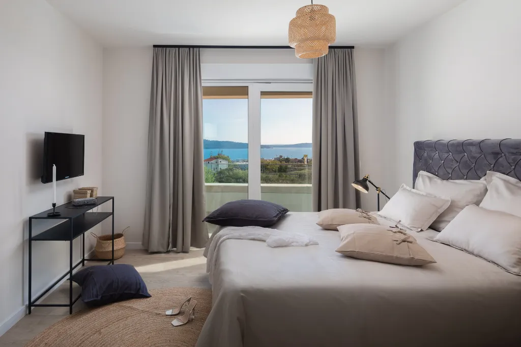 Contemporary Villa Retreat with Heated Pool, Kaštel Sućurac