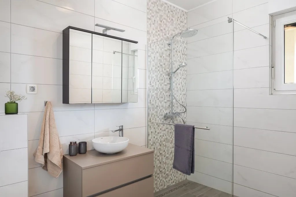 Contemporary Villa Retreat with Heated Pool, Kaštel Sućurac