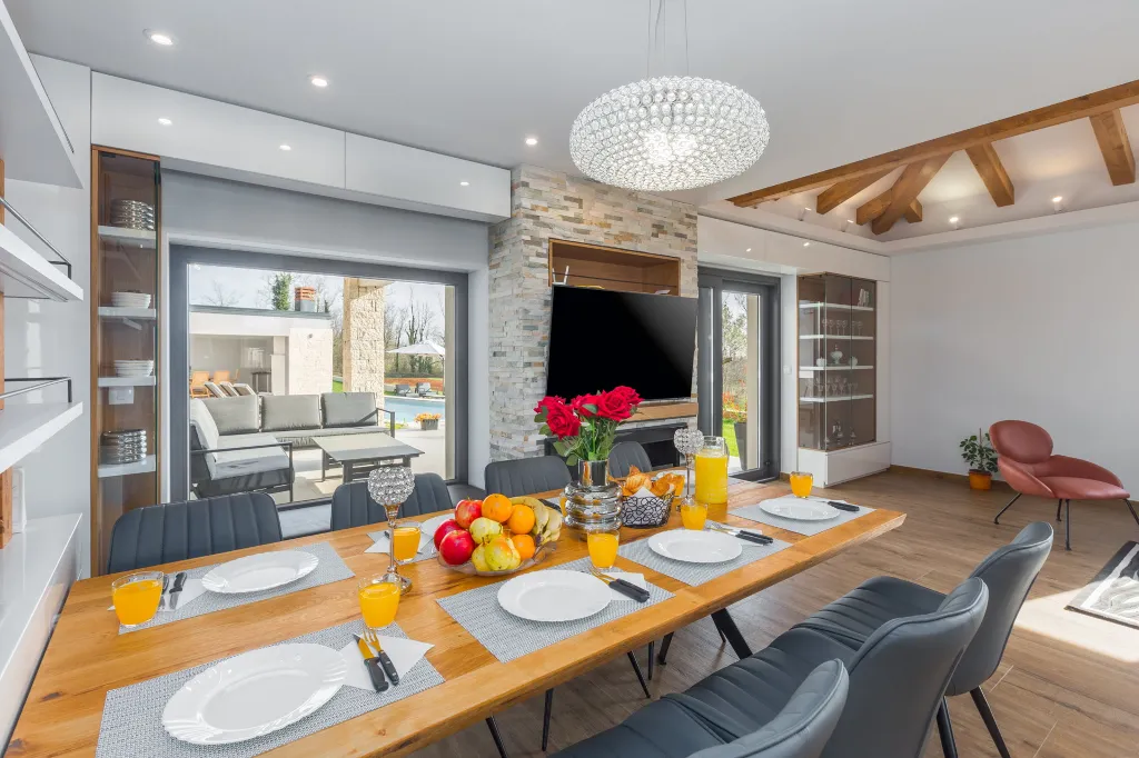 Spacious Family Villa with Pool in Pazin