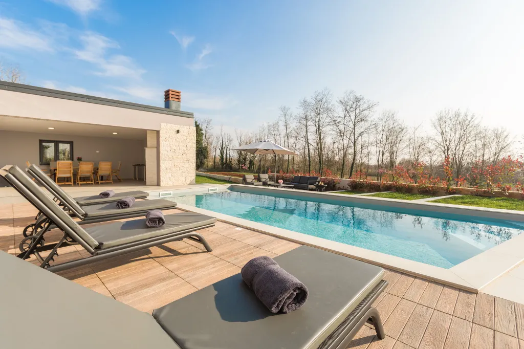 Spacious Family Villa with Pool in Pazin