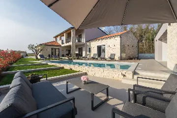 Spacious Family Villa with Pool in Pazin