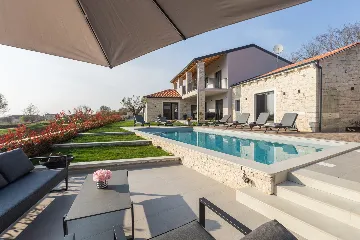 Spacious Family Villa with Pool in Pazin
