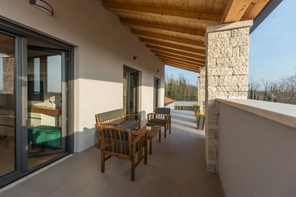 Spacious Family Villa with Pool in Pazin