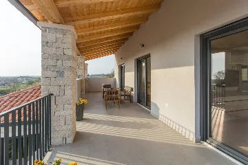 Spacious Family Villa with Pool in Pazin