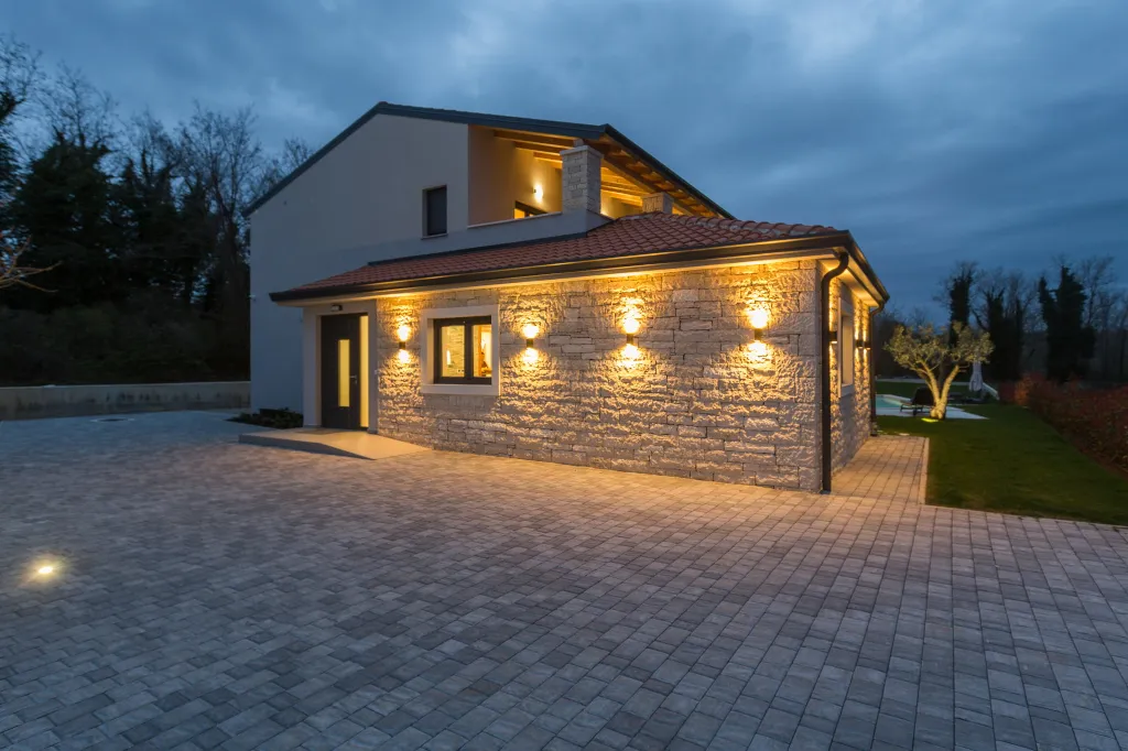 Spacious Family Villa with Pool in Pazin