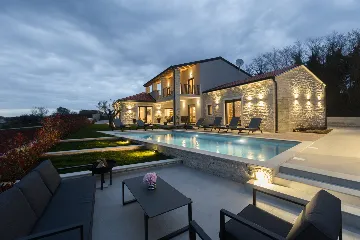 Spacious Family Villa with Pool in Pazin