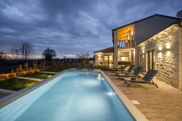 Spacious Family Villa with Pool in Pazin