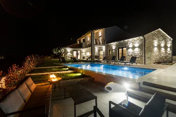 Spacious Family Villa with Pool in Pazin