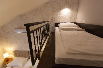 Spacious Family Villa with Heated Pool in Kras