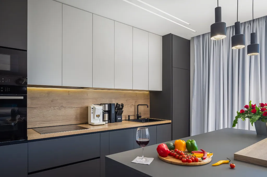 Contemporary Villa with Heated Pool in Kaštel Kambelovac