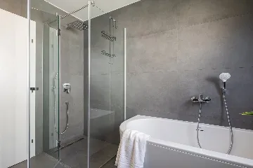 Contemporary Villa with Heated Pool in Kaštel Kambelovac