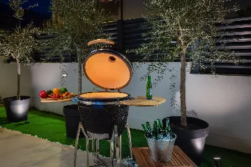 Contemporary Villa with Heated Pool in Kaštel Kambelovac