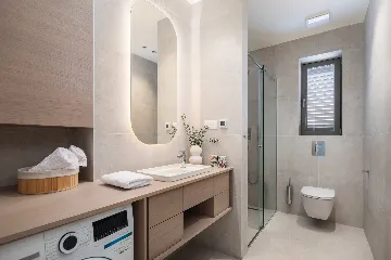 Seaside Retreat Villa with Infinity Pool in Sevid