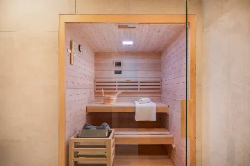 Seaside Retreat Villa with Infinity Pool in Sevid